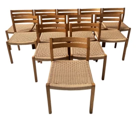 Set of 12 Mid-Century Modern 401 Dining Room Chairs by Niels Otto Møller, 1970s